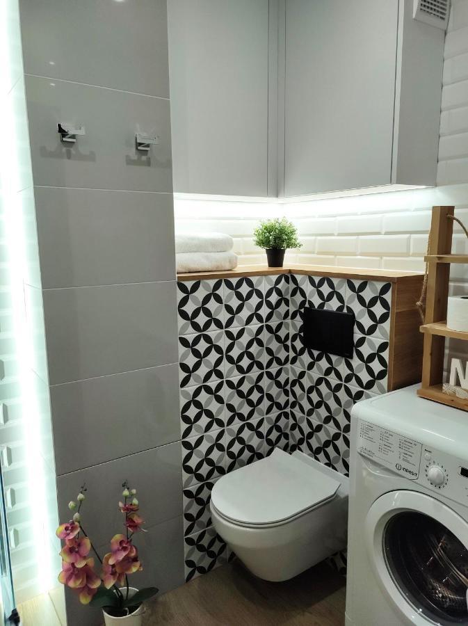 Cozy And Great Location By Cooee Apartments Varsovie Extérieur photo