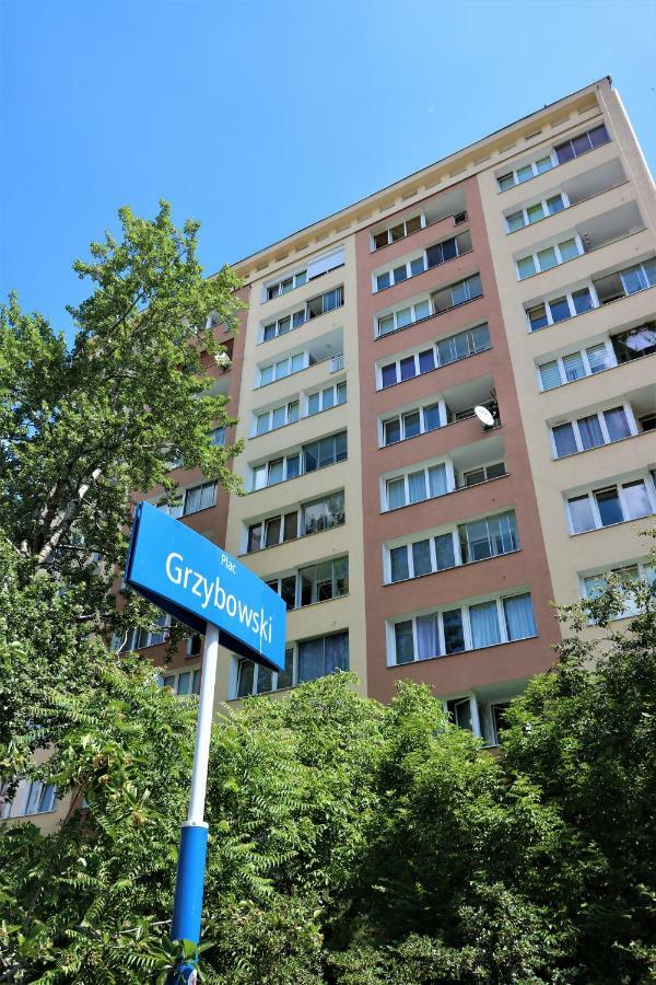 Cozy And Great Location By Cooee Apartments Varsovie Extérieur photo